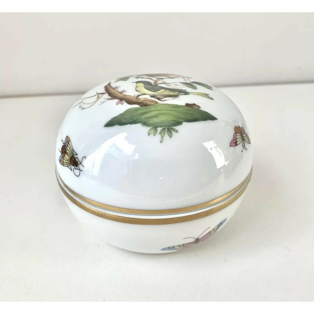 Vintage Herend Round Box With Rotchild Bird Decoration